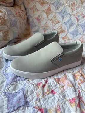 FootJoy Slip-On Golf Sneakers in Light Gray and White Spikeless Leather